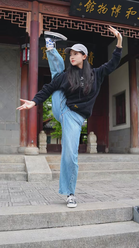 Tai Chi Silk-winding Qi Refining and Cultivation Secret Technique, including Chen-style Tai Chi + Yang-style Tai Chi (Teacher YuanZhi)